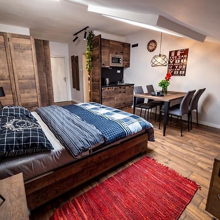 Ivi Place Apartments Нови-Сад Экстерьер фото