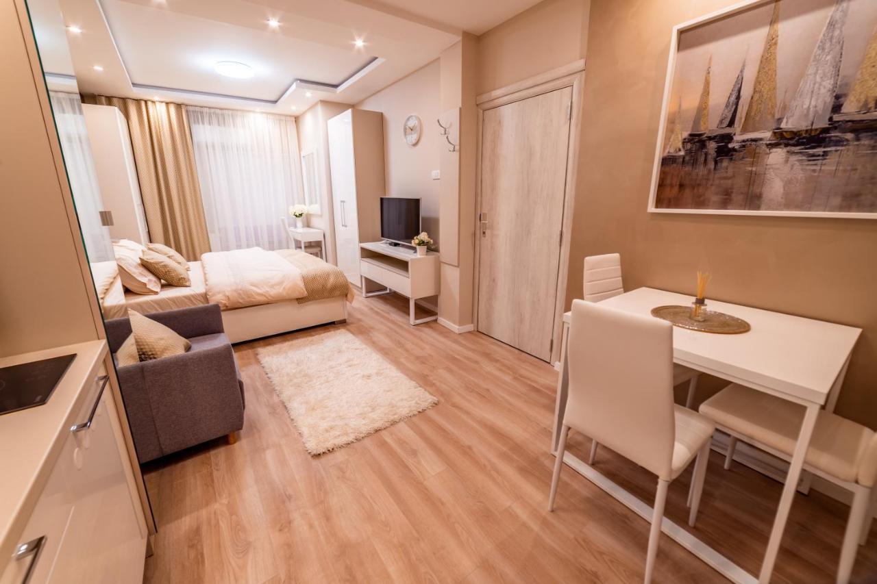 Ivi Place Apartments Нови-Сад Экстерьер фото