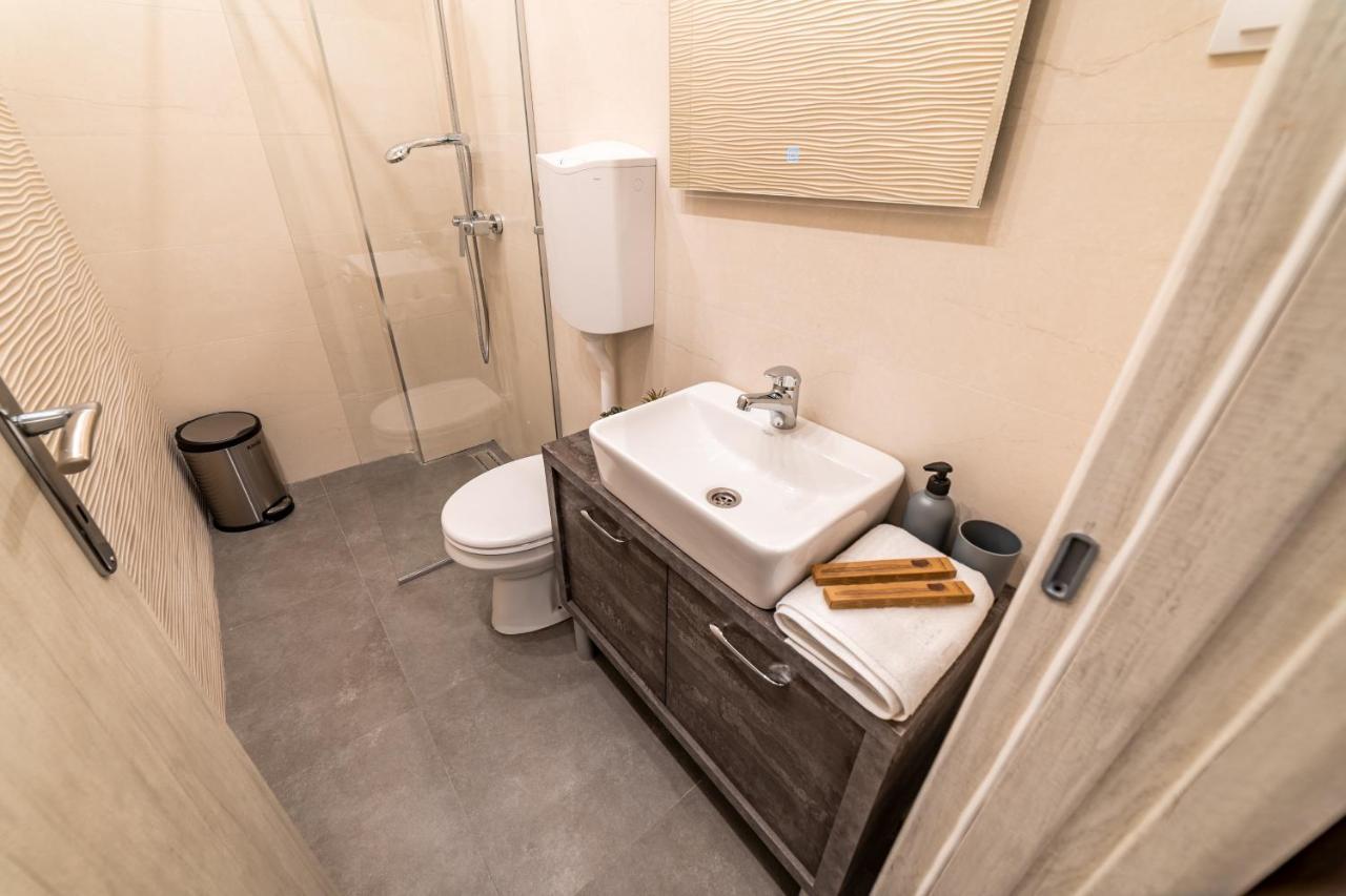 Ivi Place Apartments Нови-Сад Экстерьер фото
